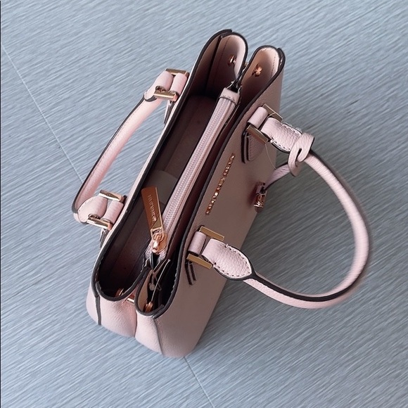 NWT Michael Kors MD Messenger Leather Satchel - Picture 6 of 9